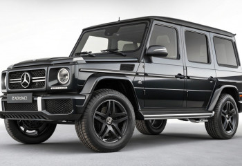 Два конфискованных Mercedes-Benz G-Class передали алматинской полиции