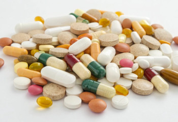 Дипфейки врачей продвигают БАДы в соцсетях