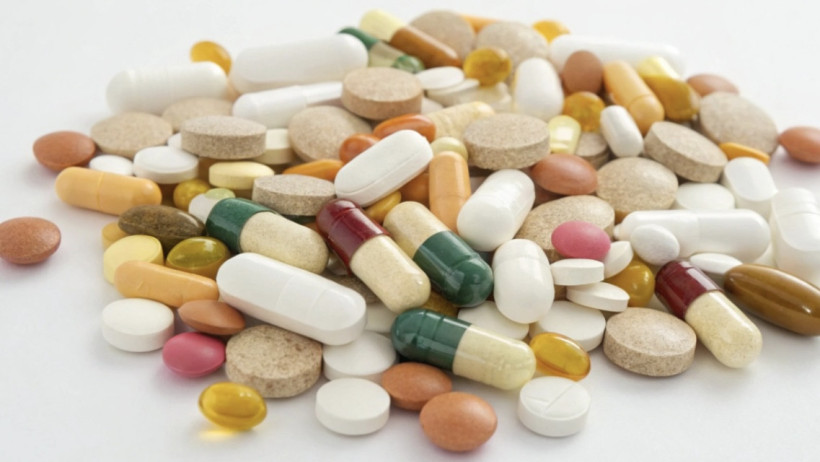  El.kz / Recraft / Dinmukhamed Beissembayev 