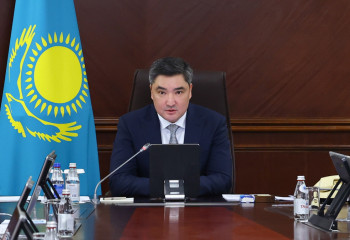 Kazakh Government reviews measures for development and digitalization of transport and transit sector