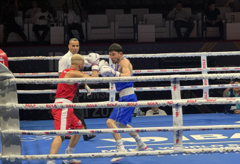 Кәсіпқой бокста атой салып жүрген: Зейнуллинов қарсыласын қуып жүріп сабады