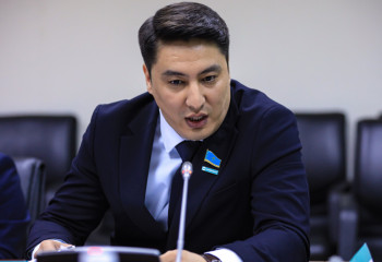 Қазақстанда ерекше балаларды кемсіткендерге жаза күшейтілмек