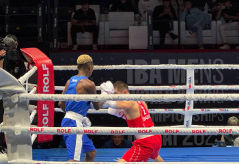 Әлем чемпионаты: Даниял Сәбит қарсыласына есе жіберді