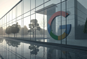 Google запускает перевод «на слух»: наушники будут переводить речь в реальном времени