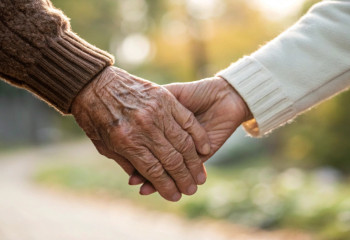 Житель Жамбылской области нашел своего сына из Якутии спустя 47 лет