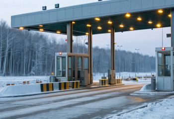 Водитель сбил шлагбаум платной трассы Караганда-Астана