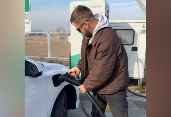 Восемь зарядок и сутки в дороге – как астанчанин доехал до Алматы на электромобиле