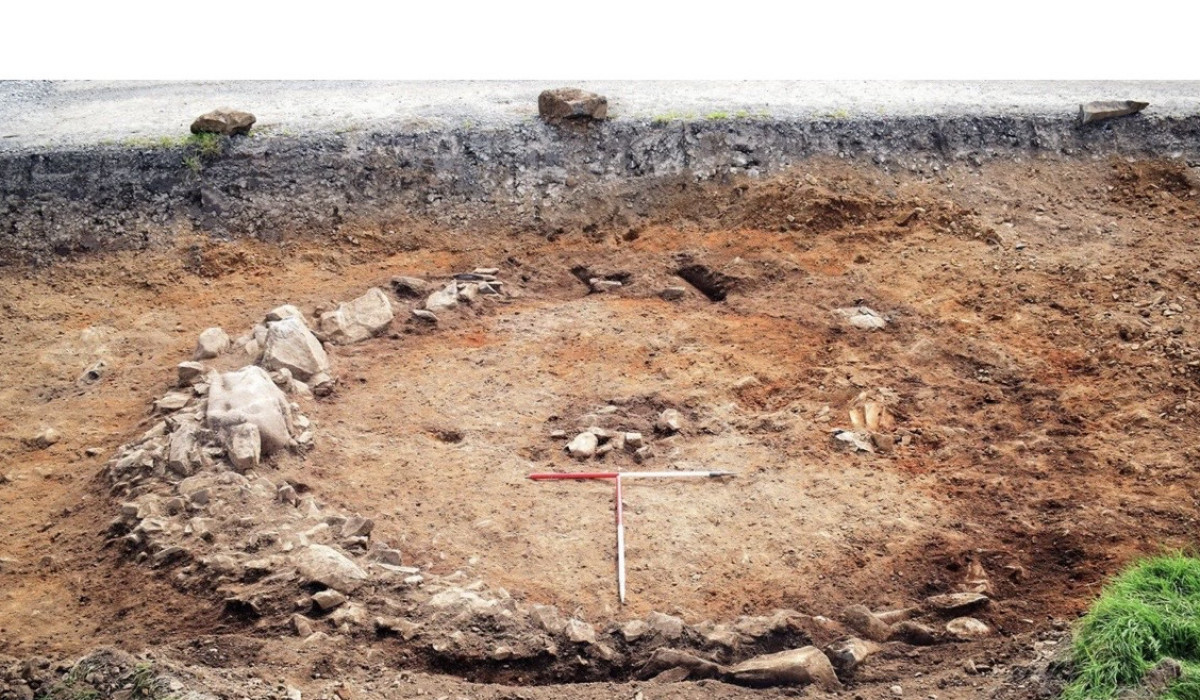 Ancient Mass Burial Unearthed in Scottish Bronze Age Barrow