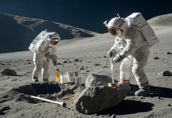 От высадки к форпосту: США утвердили план возвращения на Луну