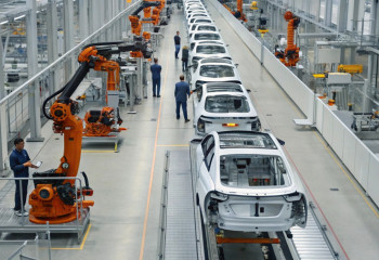 BYD резко ускорился: китайский автогигант выпустил 15-миллионный электрокар