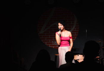 I calmed myself with a thought that I couldn’t turn back: interview with Shugyla Sagynbekova, the pioneer of English stand-up in Kazakhstan