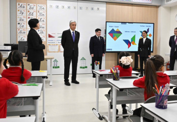Kazakh President visits New Generation School Astana