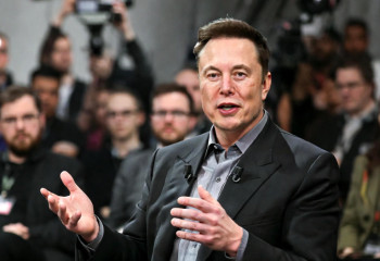 Илон Маск обещает, что xAI станет самым мощным ИИ через пять лет