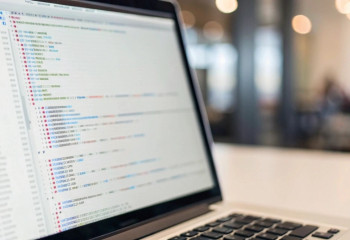 Alibaba обновила модель генерации изображений Qwen