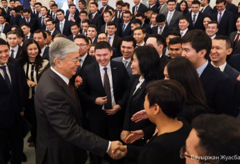 «Прайм-дәуір»: Президент қазақстандық жастарға қандай міндет жүктелетінін айтты