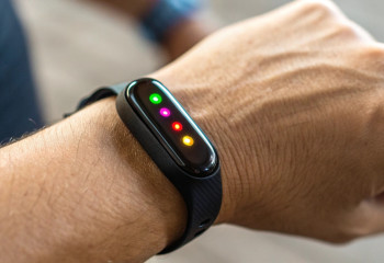 Фитнес-браслеты как угроза экологии: носимая электроника может утопить мир в мусоре