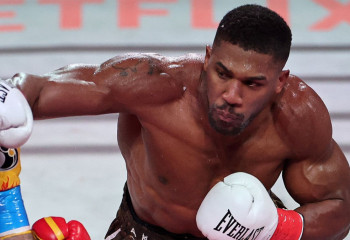 Кәсіпқой бокстың танымал өкілі жол апатынан кейін мансабын аяқтады