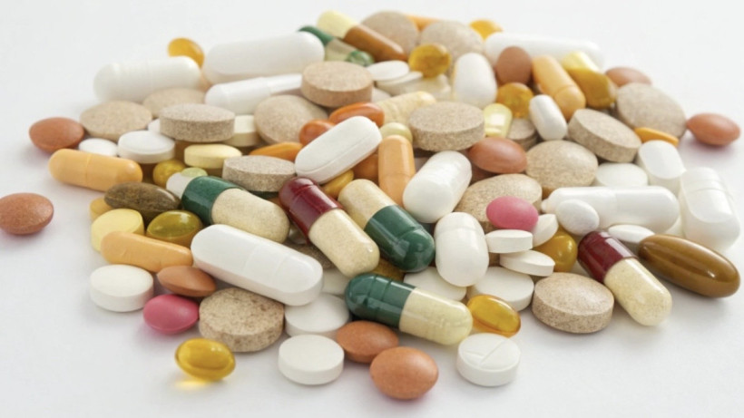  El.kz / Recraft / Dinmukhamed Beissembayev 