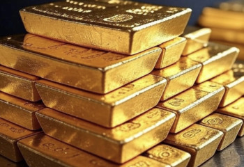 Gold climbs above $4,600 for first time on geopolitics