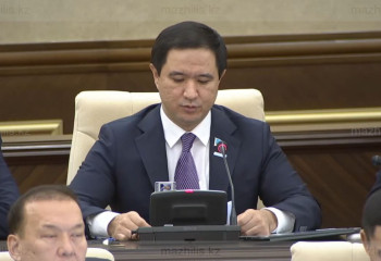 Депутат Қазақстанда қытай автокөліктеріне талаптарды күшейту туралы дабыл қақты