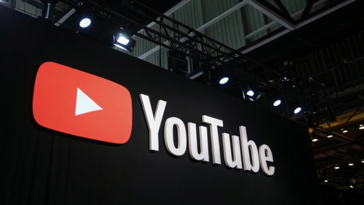  El.kz / Recraft / Dinmukhamed Beissembayev 