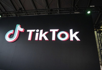 TikTok users report surge in repeated, old videos as platform faces algorithm concerns