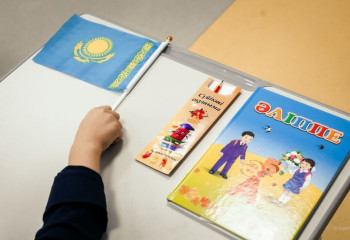 Қате тым көп: енді оқулықтар жаңа талаптар бойынша тексеріледі