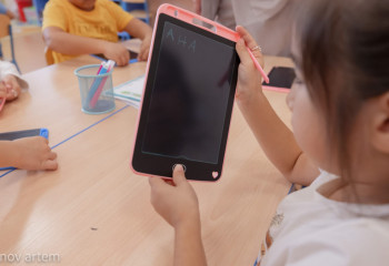 Ұлттық құрылтайда балаларды әлеуметтік желілерден шектеу мәселесі көтерілді