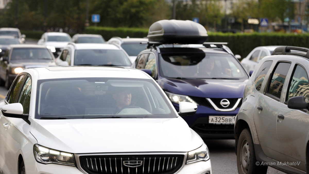  Арман Мухатов 