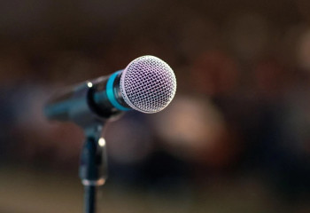 Қыз алып қашу туралы ән айтатын әншілерге шектеу қойылады