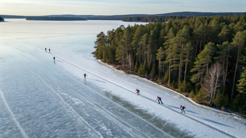  © El.kz / ИИ Recraft 