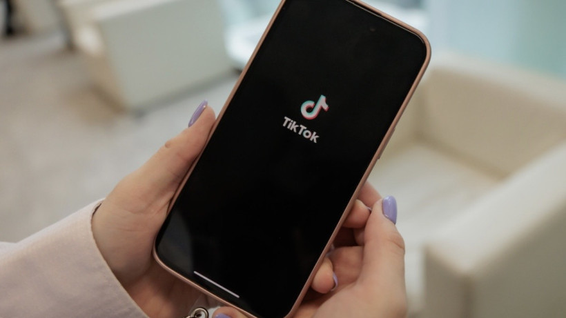  El.kz / Artem Churssinov 