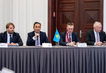 Kazakhstan and Latvia to strengthen cooperation in transit and transport sector