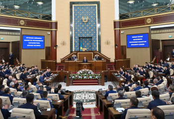 Каким будет новый парламент по проекту Конституции: сравниваем с зарубежными странами