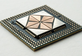 Имплант по принципу оригами: в Китае создали «плавающий» нейроинтерфейс