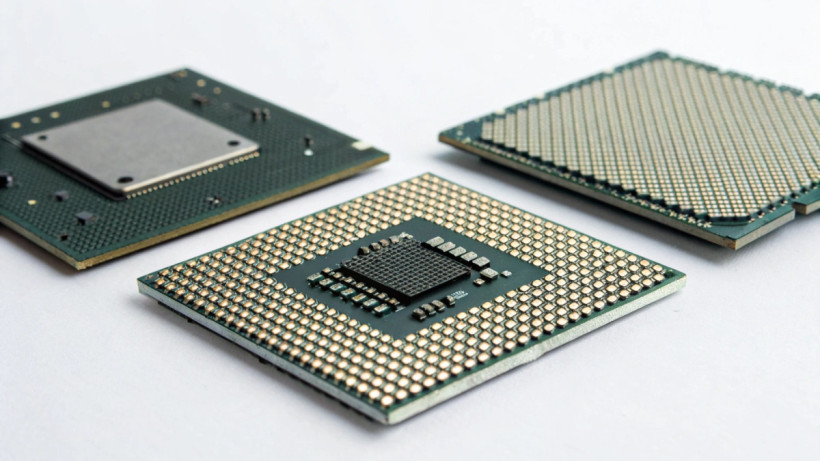  © El.kz / ИИ Recraft 