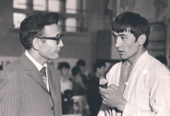 «Қазақшаны алып тастаңдар» дейтін»: қазақтың тұңғыш спорт комментаторы жайлы не білесіз?