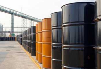 Нефть продолжает дорожать на мировых рынках