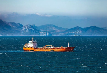Таяу Шығыстағы шиеленіс: Әлемдік нарықта мұнай бағасы өсіп жатыр