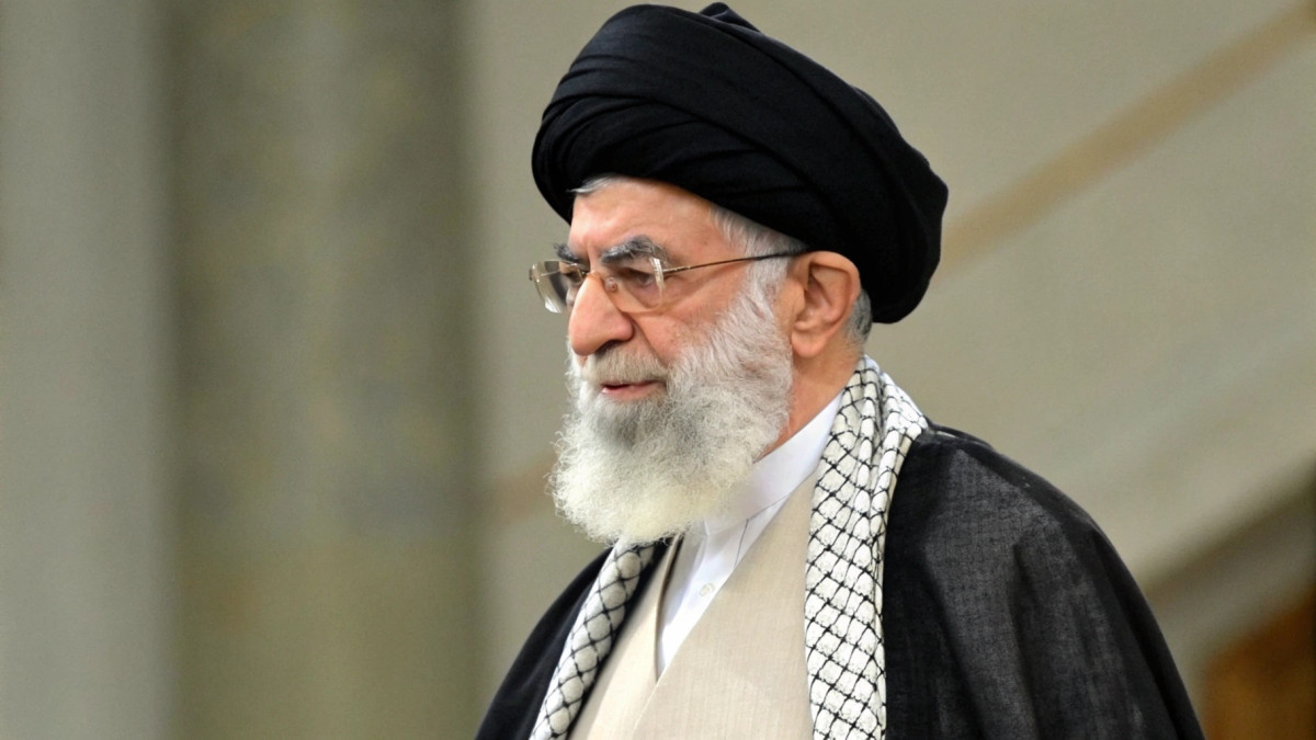  © El.kz / ИИ Recraft 