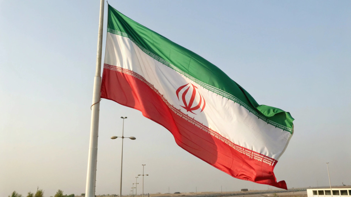  © El.kz / ИИ Recraft 