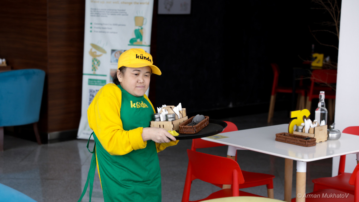  Арман Мухатов 