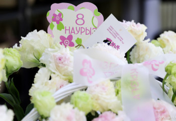 Гүл нарығындағы қарбалас: мереке алдында баға қалай өзгереді?