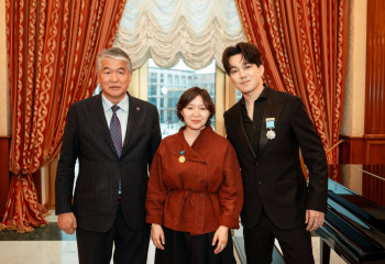 Димаш Құдайберген мен Самал Еслямова ТҮРКСОЙ марапаттарына ие болды