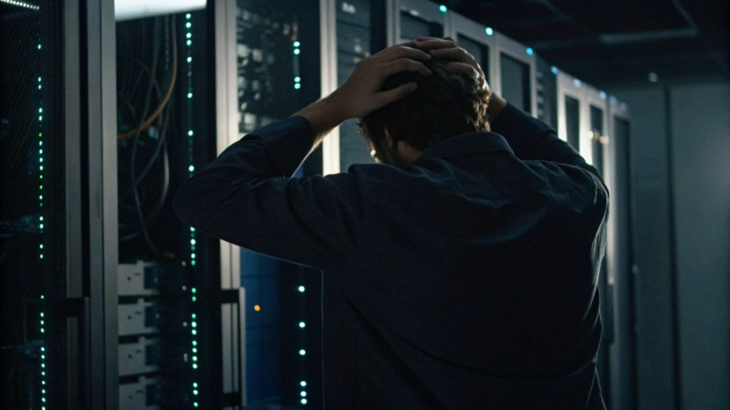  © El.kz / ИИ Recraft 