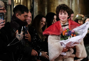 Париж подиумын бағындырған 10 жастағы дизайнер