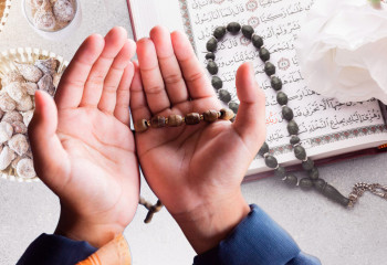 Қадір түні қалай дұға жасау керек? Имамдар айтқан ең маңызды амалдар