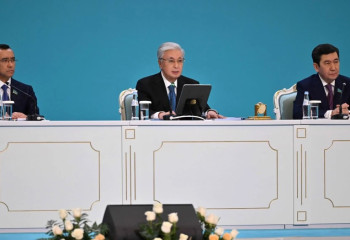 Толық цифрлық мемлекет құру жолында 1200 депутат цифрлық басқару саласында дайындалды - Тоқаев