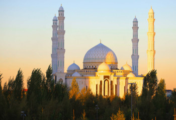 Қадір түні: Ұйықтамау шарт па және қандай құлшылық жасау керек?