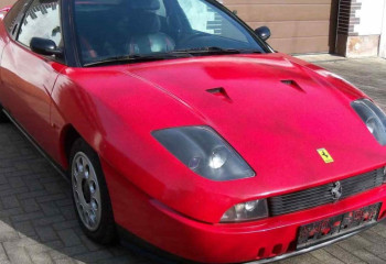 iPhone-ның құнына тең Ferrari сатылымға шықты